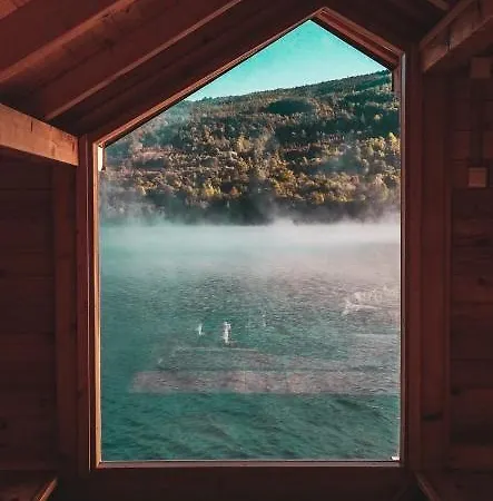 Дом отдыха Floating House Perucijana *